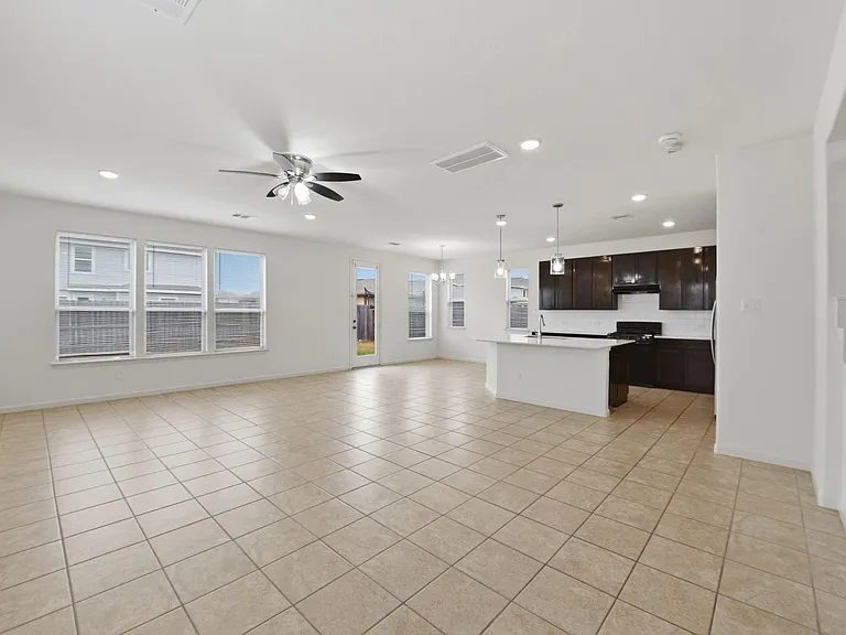 2518 Boxwood Park Ln — Photo 14