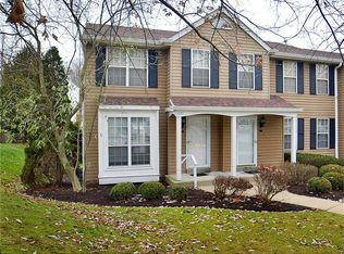 635 Newport Dr, Pittsburgh, PA 15235