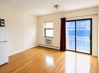 294 Broome St APT 4A, New York, NY 10002