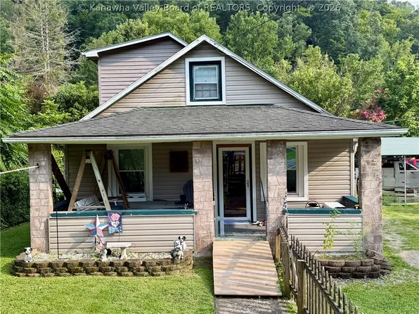 778 Campbells Creek Dr, Charleston, WV 25306