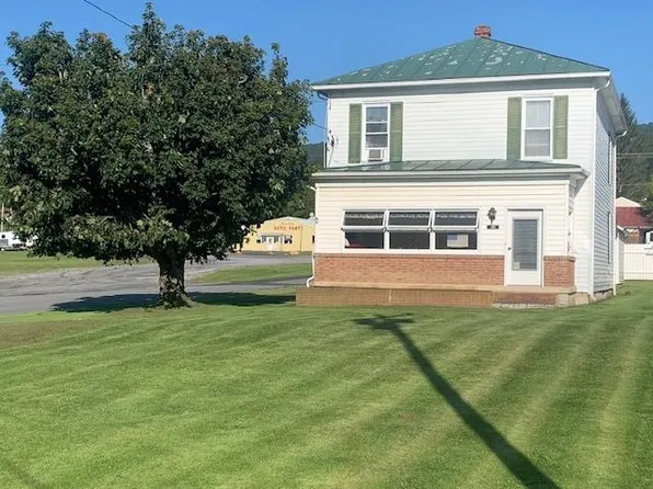 38 Jackson River Rd, Monterey, VA 24465