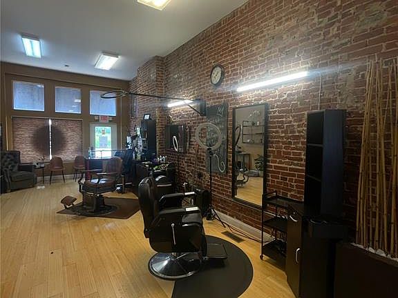 5th image of 1449 S Vandeventer Ave