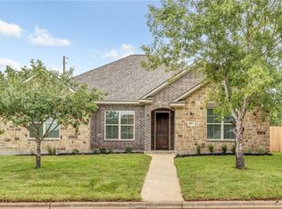 4513 Kensington Rd, Bryan, TX 77802