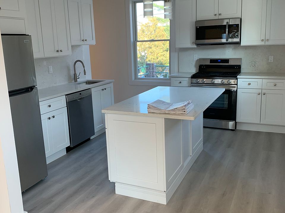 1st image of 37 E Palisades Ave