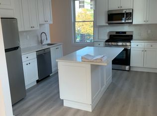37 E Palisades Ave, Englewood, NJ 07631