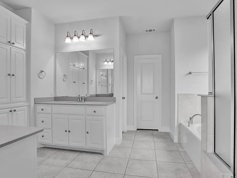 14093 Shiloh Springs Dr — Photo 16