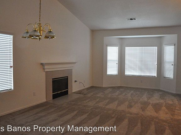 5th image of 624 Stonewood Dr