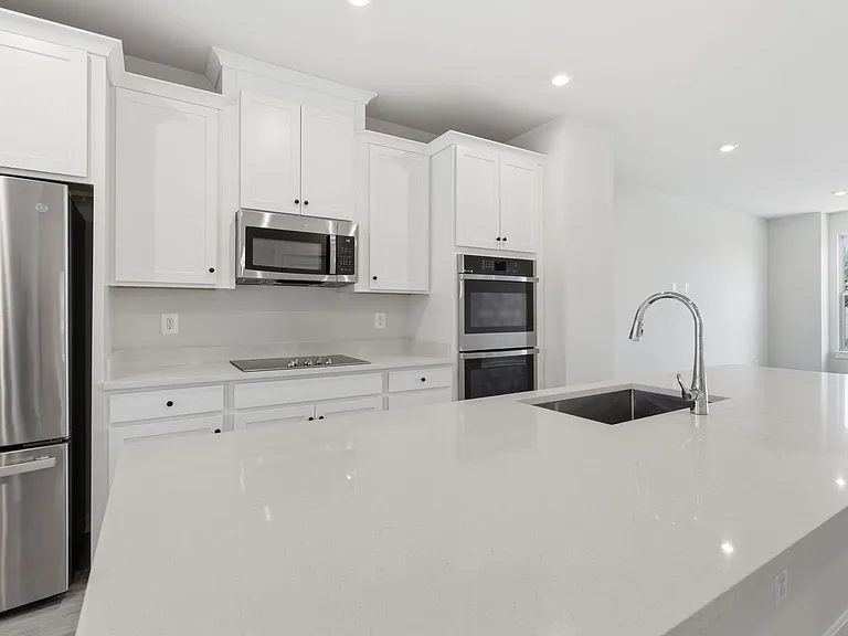 2118 Acadia Rd — Photo 10