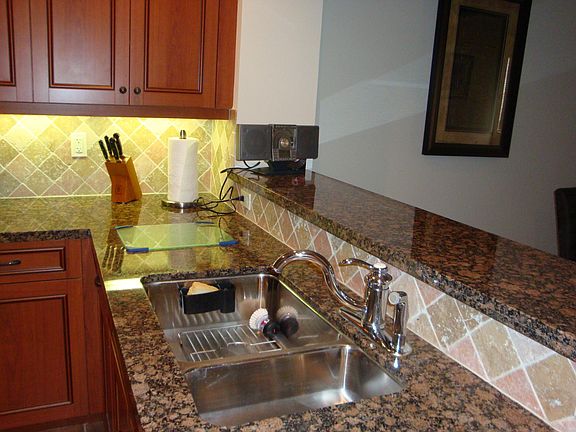 2nd image of 200 NE 2nd Ave APT 303