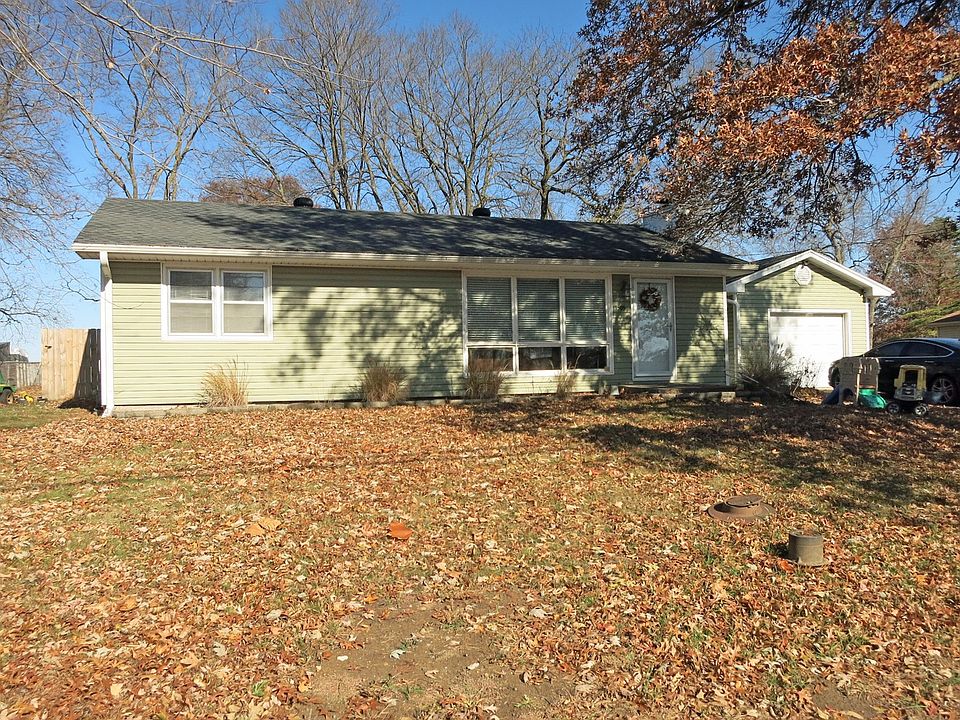 1st image of 3505 Lake Trenton Dr