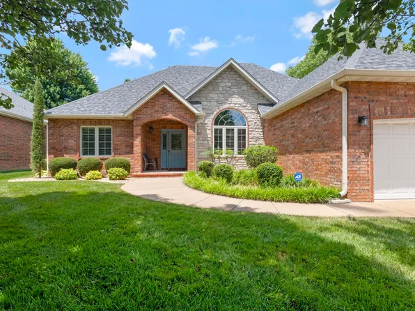 593 E Montrose Drive, Springfield, MO 65810