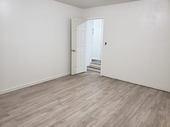 4th image of 1936 Bronxdale Ave Floor 1