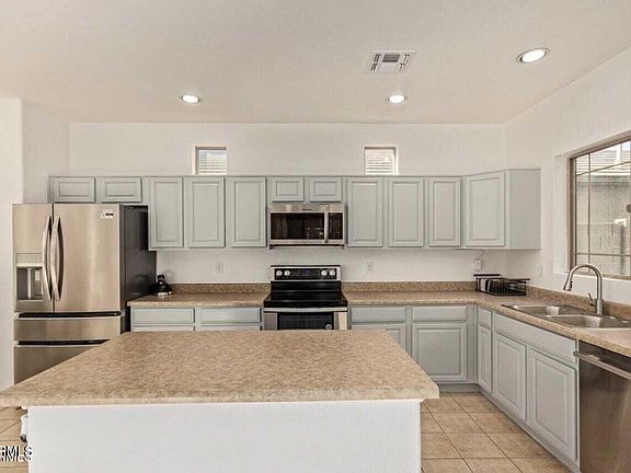 5th image of 9171 W BERKELEY Road