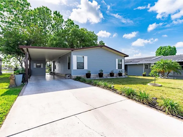 3140 Hidden Lake Dr, Zephyrhills, FL 33543