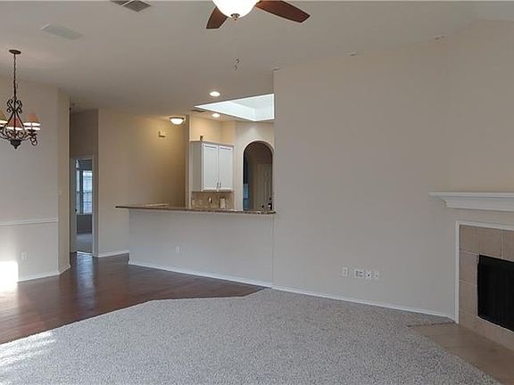 5th image of 10110 Cecile Dr