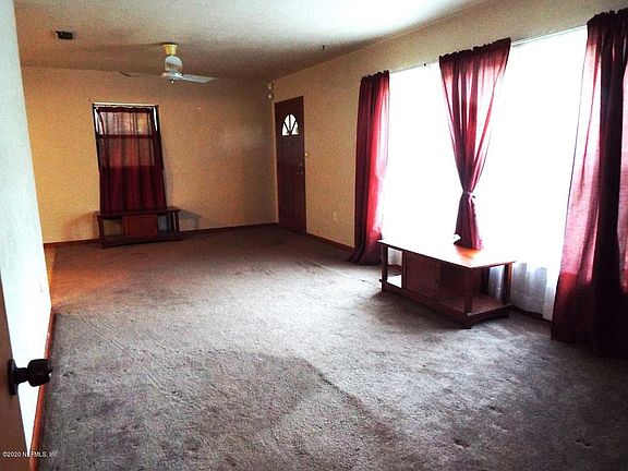 2nd image of 2519 Golf Dr