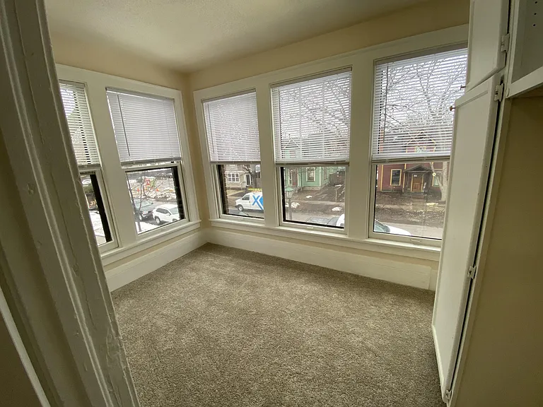 658 Hague Ave #4 — Photo 6