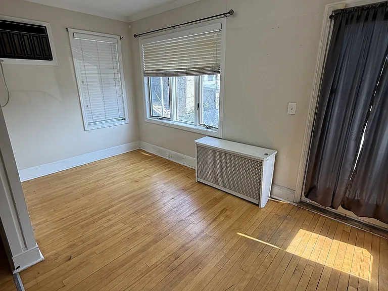 595 Chestnut St #1 — Photo 16