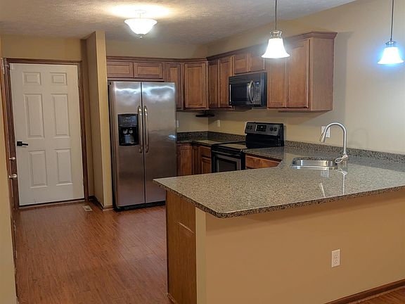 4th image of 3125 Gunsmoke Dr