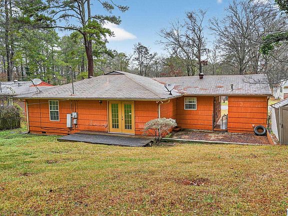 3rd image of 437 Cheri Ln