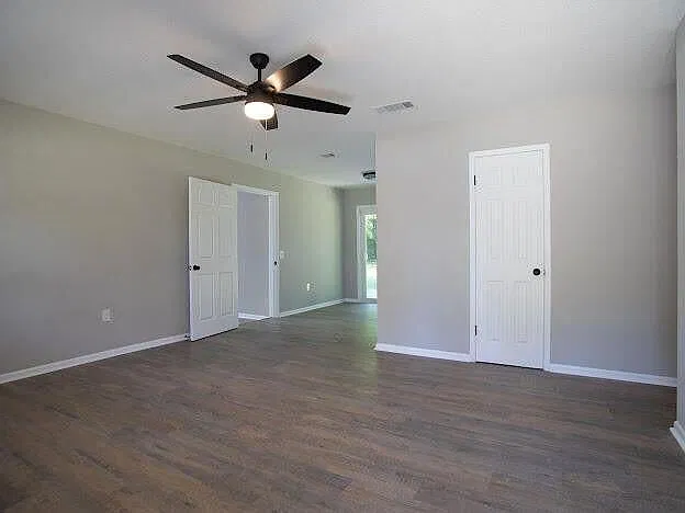 2937 Sholtz Avenue — Photo 3
