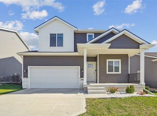 1806 E 19th Ct, Norwalk, IA 50211