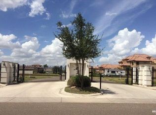 1004 Travis St, Mission, TX 78572