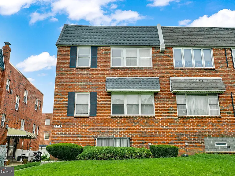 9754 E Roosevelt Blvd #1 — Photo 30