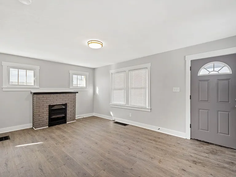 3001 Home Ave — Photo 8
