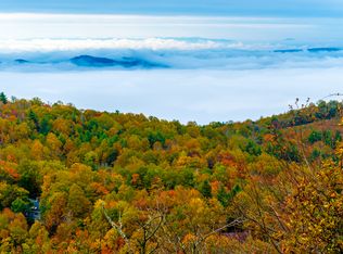 284 Fair Mountain Dr, Blowing Rock, NC 28605