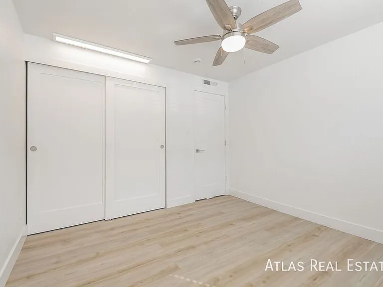2560 N Ogden St — Photo 14