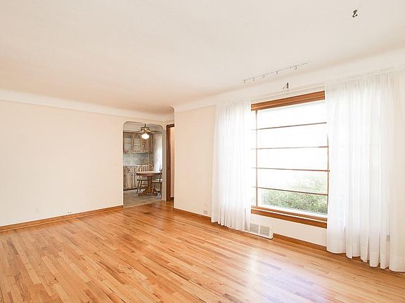 3rd image of 5603 Westlake Ave