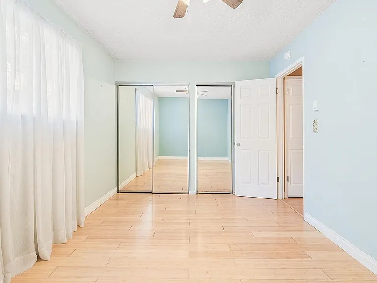 1015 SW Bertha Blvd #5 — Photo 15