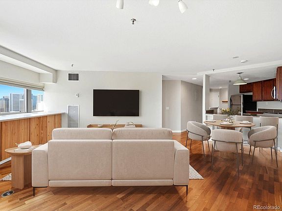 3rd image of 100 Park Avenue #1907