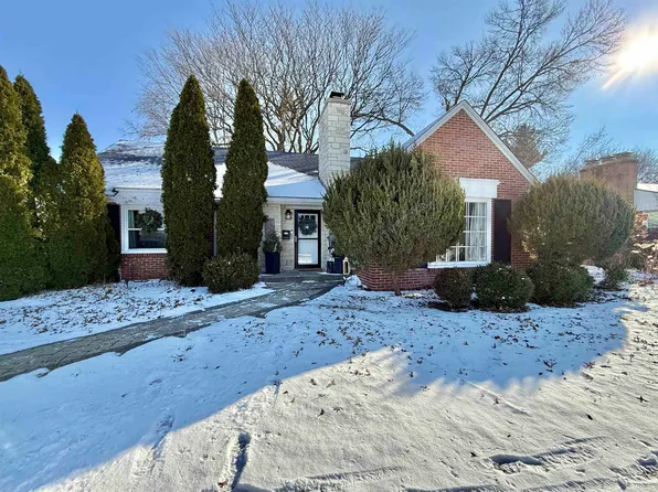 1029 Parkview Ave, Rockford, IL 61107