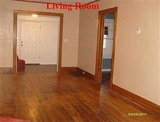 4th image of 26 W Walnut Ave