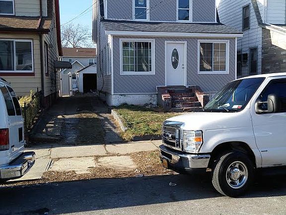 5th image of 18837 Mangin Ave