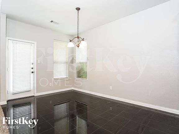 4th image of 1209 Wentwood Dr