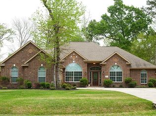910 Mackintosh Dr, Magnolia, TX 77354
