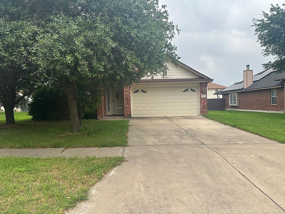 1st image of 6112 Charlotte Ln