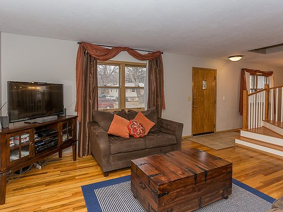 3rd image of 3517 S 126th St