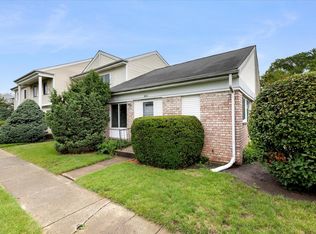 465 Mallview Ln, Bolingbrook, IL 60440