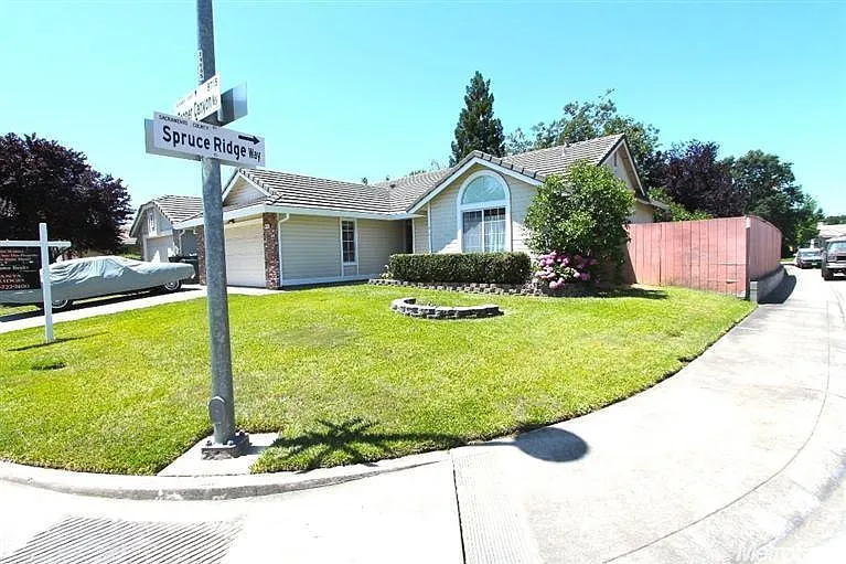 8713 Copper Canyon Way photo 1