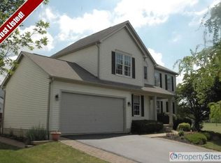 144 Locust Curve Dr, Delaware, OH 43015