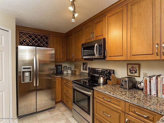 5th image of 300 Sandiron Cir Unit 321