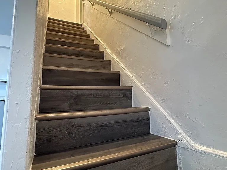 133R Sell St — Photo 8