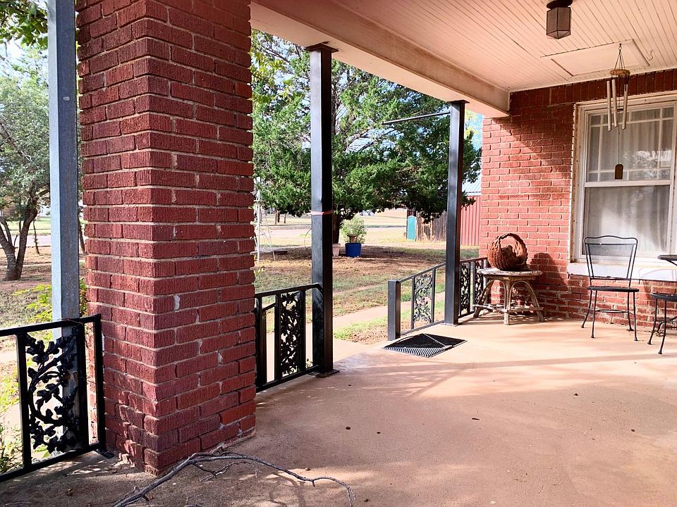 1625 Main St, Matador, TX 79244 Zillow