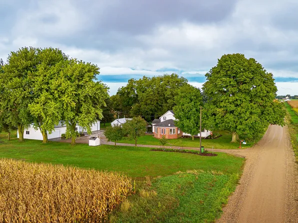 1555 Q Ave, Madrid, IA 50156