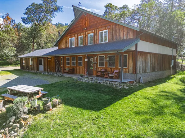 267 Grays Creek Rd, Grants Pass, OR 97527