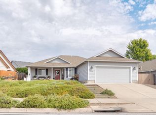 716 Crystal Dr, Eagle Pt, OR 97524